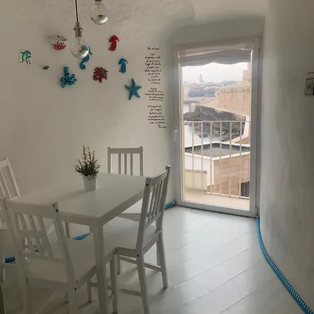 Balconcino Sul Mare